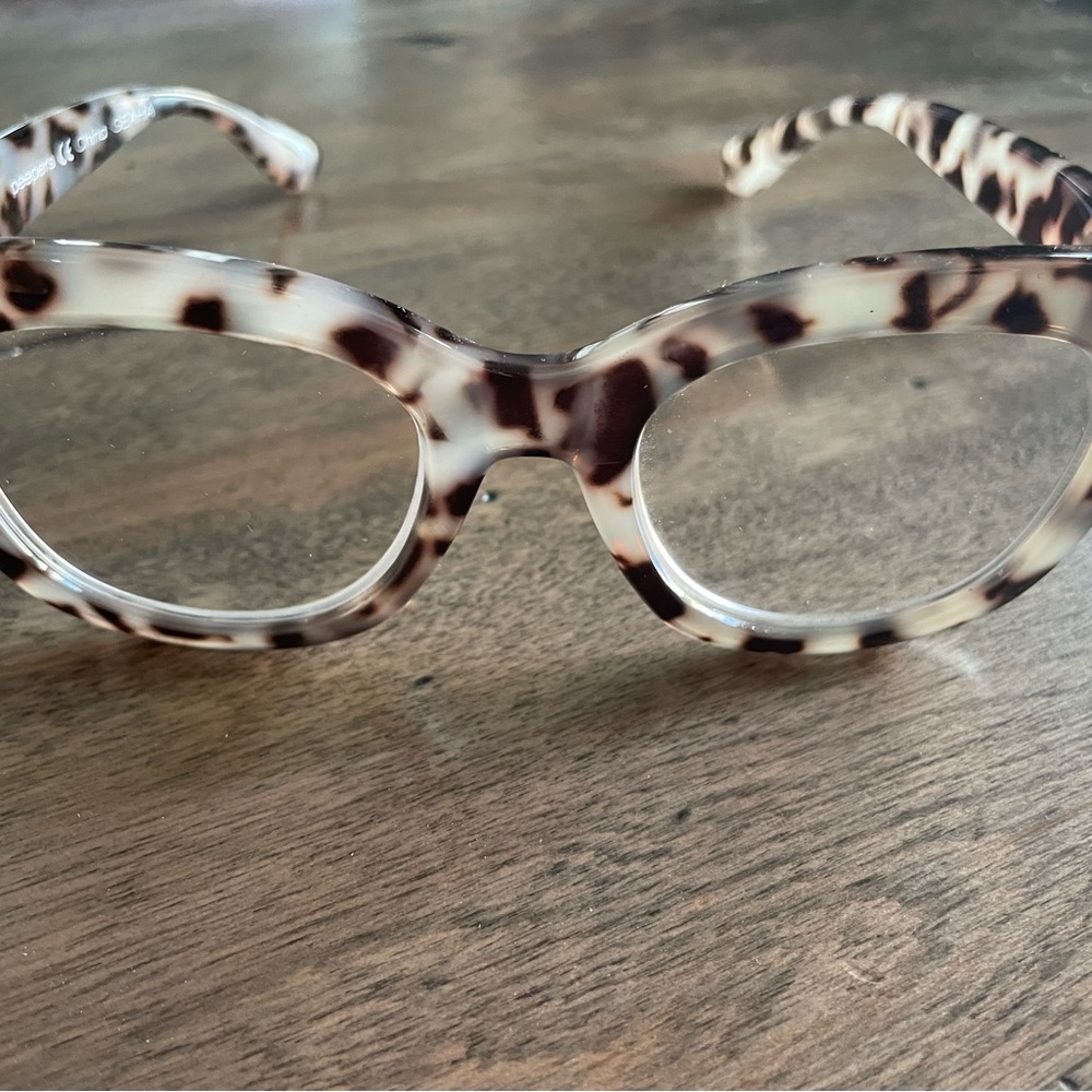 Peepers! Center Stage, as featured on Oprah’s Favorite Things! Readers, 1.5